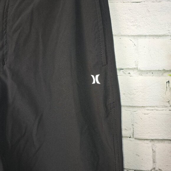 MENS HURLEY BLACK KNEE LENGTH MOISTURE WICKING FABRIC SIZE 32 EUC - Picture 4 of 6